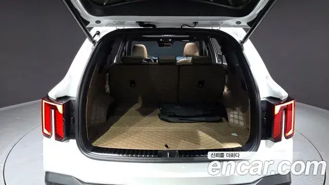 Kia Sorento 2024 — Photo 1/38