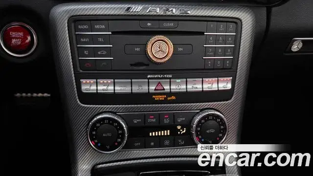 Mercedes-Benz SLC-Class 2018 — Фото 15/20