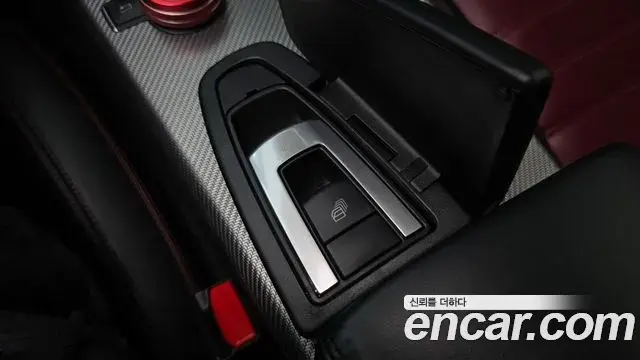 Mercedes-Benz SLC-Class 2018 — Фото 18/20