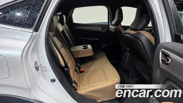 Renault Samsung Arkana 2025 — Фото 12/20
