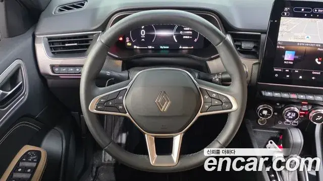 Renault Samsung Arkana 2025 — Фото 13/20