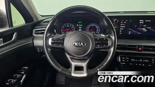 Kia K5 2020 — Фото 13/20