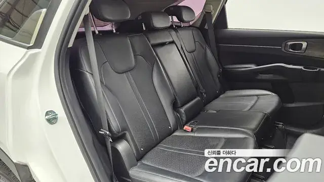 Kia Sorento 2021 — Фото 12/20