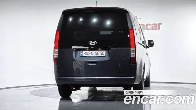 Hyundai Staria 2025 — Фото 4/20