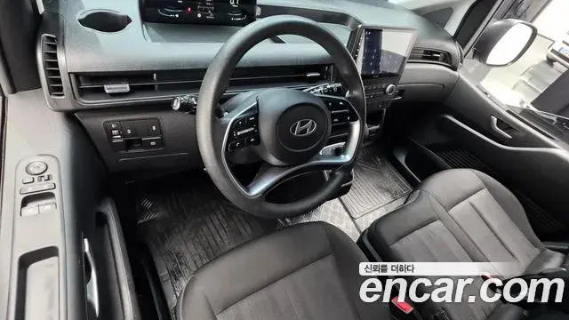 Hyundai Staria 2025 — Фото 7/20