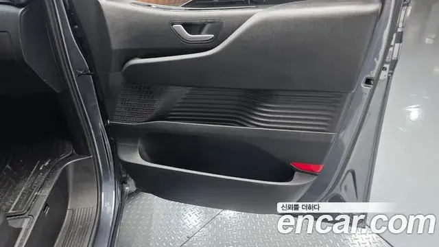 Hyundai Staria 2025 — ფოტო 15/30