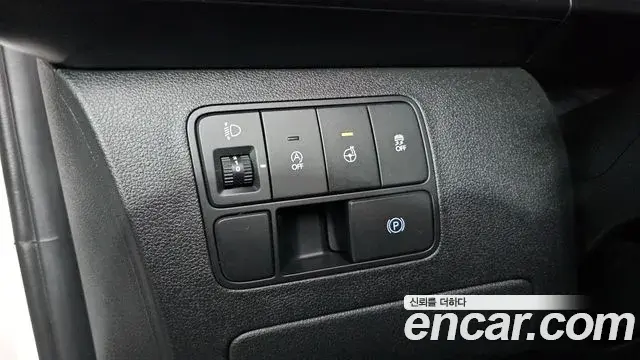 Hyundai Staria 2023 — Photo 16/20