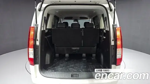 Hyundai Staria 2023 — Photo 20/20