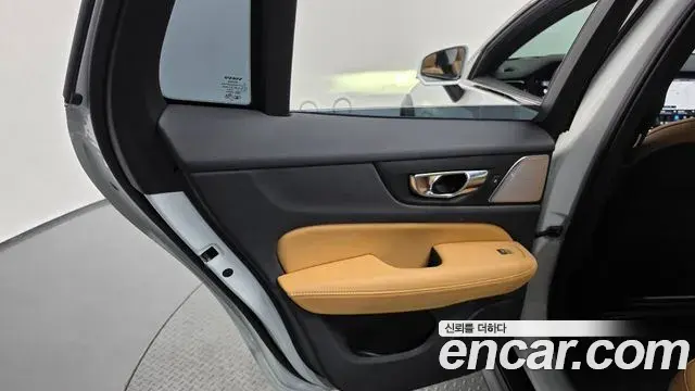 Volvo V60 Cross Country 2024 — Şəkil 33/35