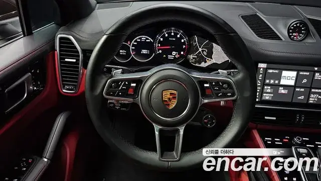 Porsche Cayenne 2019 — Фото 13/20