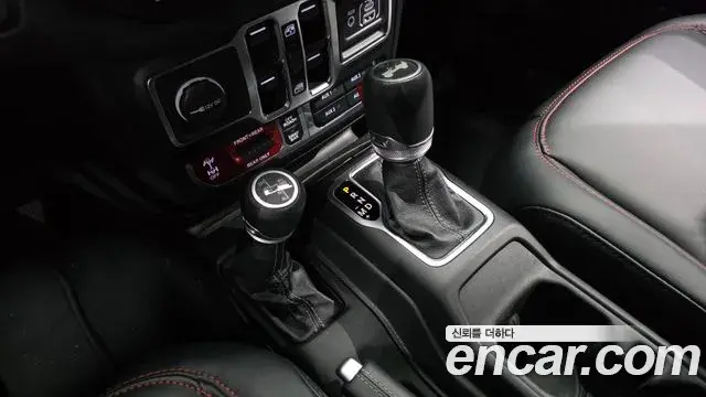 Jeep Wrangler 2025 — Photo 9/20