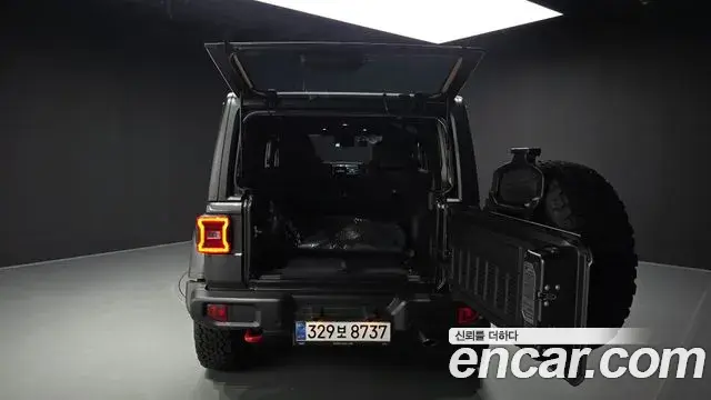 Jeep Wrangler 2025 — Photo 20/20