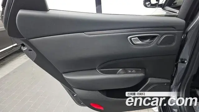 Renault Samsung SM6 2024 — Photo 18/33