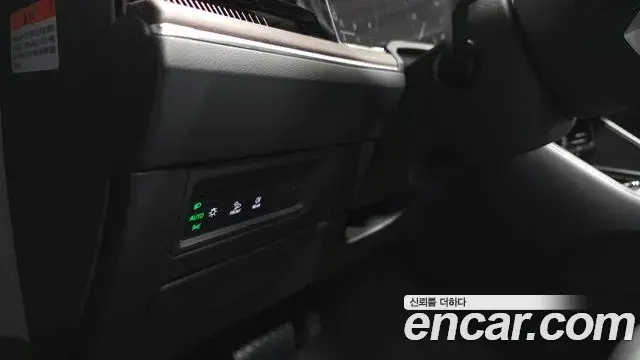 Volkswagen Touareg 2025 — Şəkil 31/41