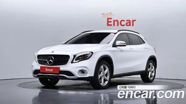 Mercedes-Benz GLA-Class 2019 — Фото 1/20