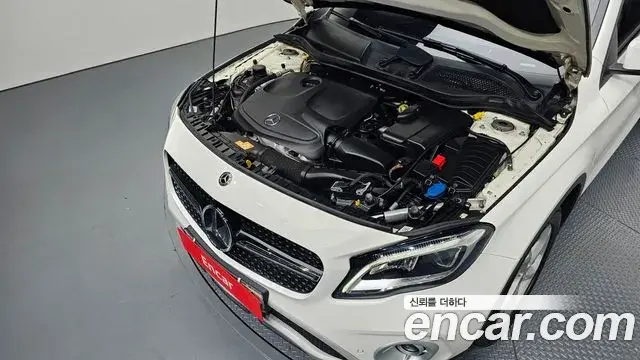 Mercedes-Benz GLA-Class 2019 — Фото 6/20