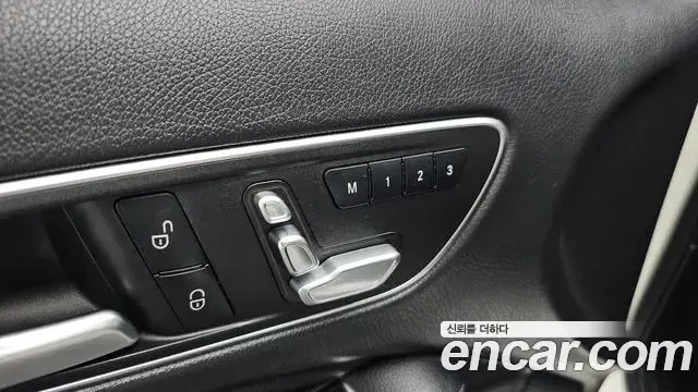 Mercedes-Benz GLA-Class 2019 — Фото 17/20