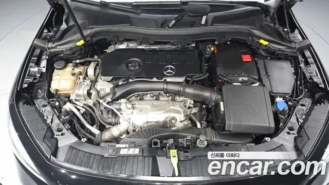Mercedes-Benz GLA-Class 2020 — Фото 6/20