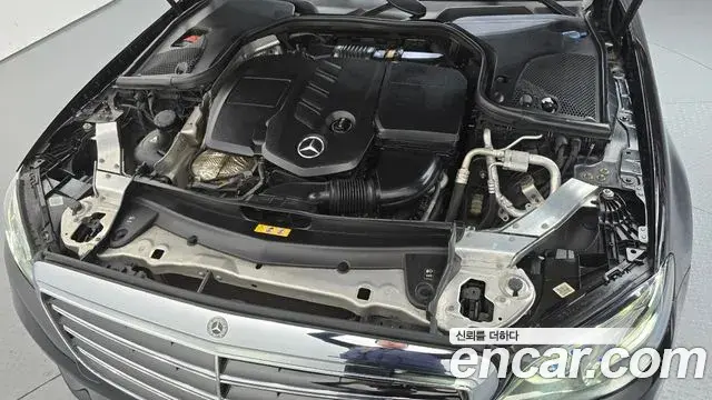 Mercedes-Benz E-Class 2019 — Фото 6/20