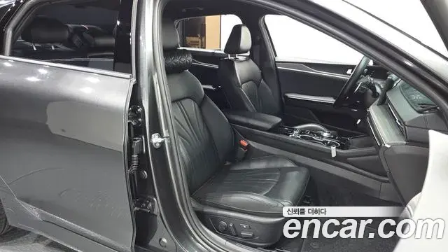 Kia K5 2024 — ფოტო 24/36