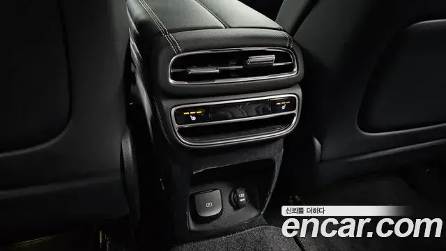 Genesis GV80 2022 — Photo 19/20