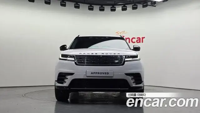 Land Rover Range Rover Velar 2026 — Photo 14/20
