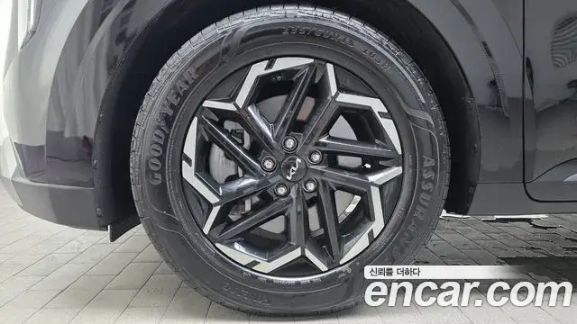 Kia Carnival 2025 — Photo 5/20