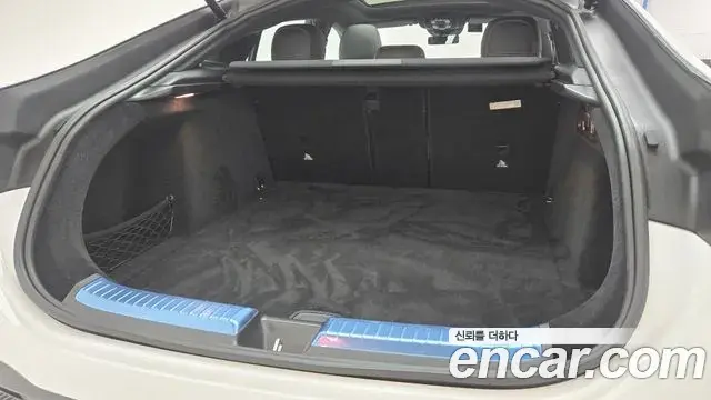 Mercedes-Benz GLE-Class 2025 — Фото 10/18