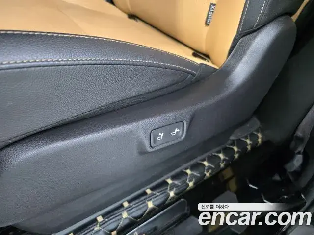 Kia Carnival 2021 — Photo 14/20