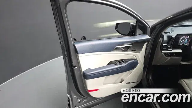 Kia Sportage 2024 — ფოტო 13/42