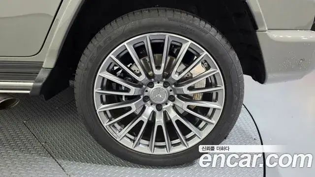 Mercedes-Benz G-Class 2025 — ფოტო 26/37