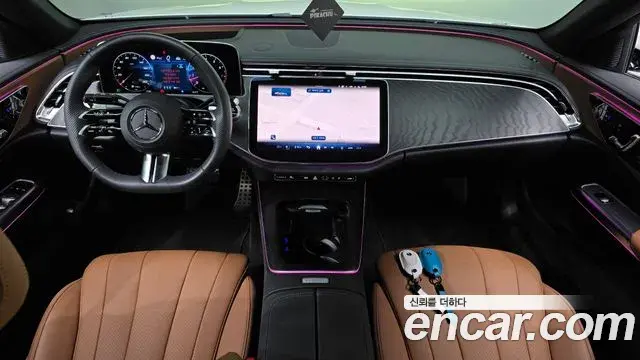 Mercedes-Benz E-Class 2026 — Photo 11/20