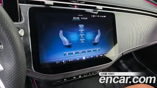 Mercedes-Benz E-Class 2026 — Photo 18/20