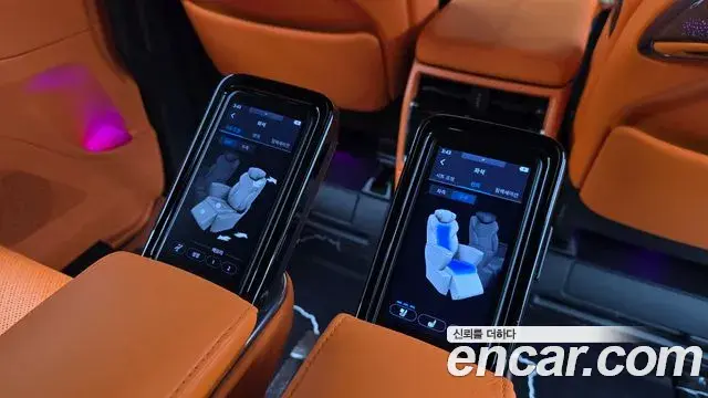Toyota Alphard 2023 — Photo 4/38