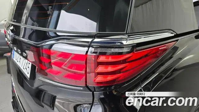 Toyota Alphard 2023 — Photo 20/38