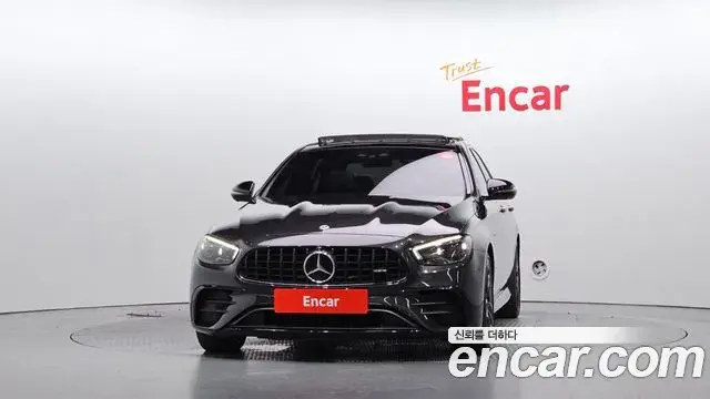 Mercedes-Benz E-Class 2023 — Фото 3/20