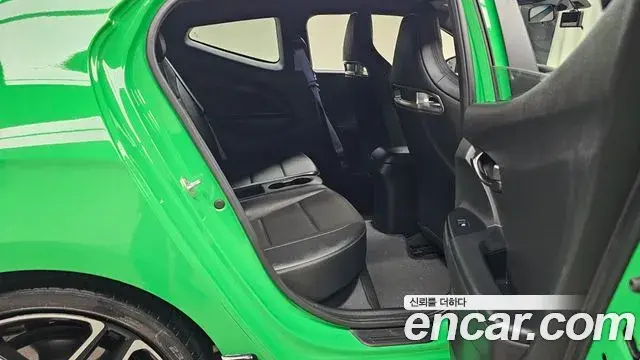 Hyundai Veloster 2019 — Фото 11/20