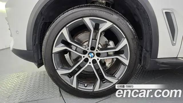 BMW X5 2022 — Фото 5/20