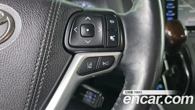 Toyota Sienna 2018 — Photo 26/30