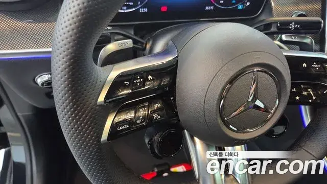 Mercedes-Benz GLC-Class 2025 — Фото 17/20