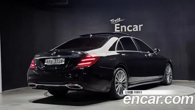 Mercedes-Benz S-Class 2018 — Фото 2/20