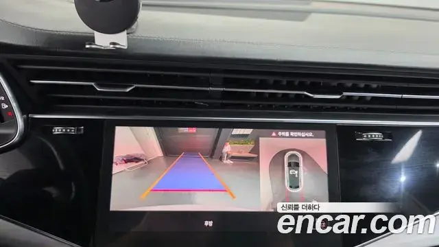 Audi Q7 2021 — Фото 13/20
