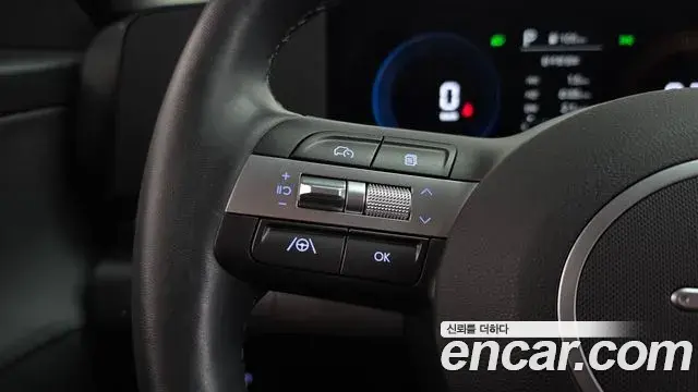 Hyundai Kona 2023 — Фото 18/20
