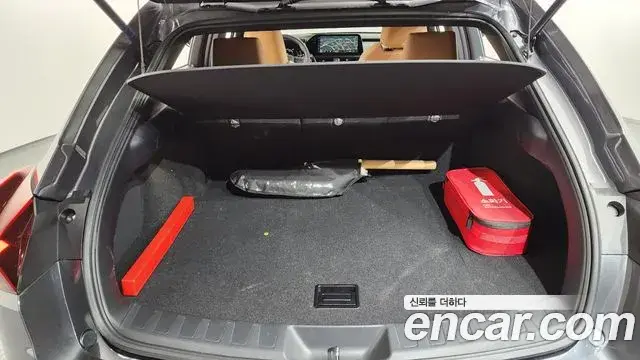 Lexus UX300h 2025 — ფოტო 20/20