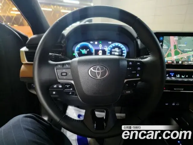 Toyota Camry 2025 — ფოტო 11/20