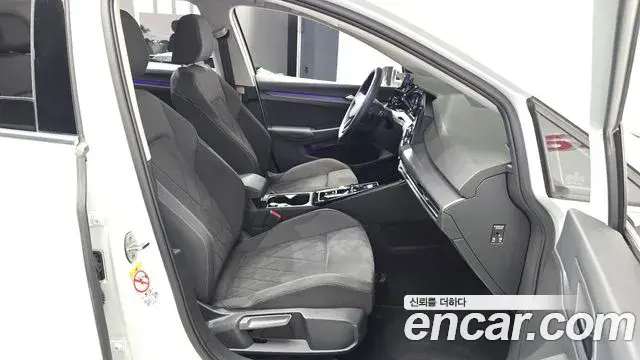 Volkswagen Golf 2024 — Şəkil 27/32