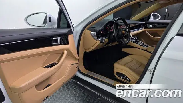 Porsche Panamera 2021 — Фото 10/20
