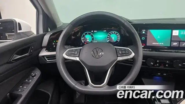 Volkswagen Golf 2024 — ფოტო 1/31