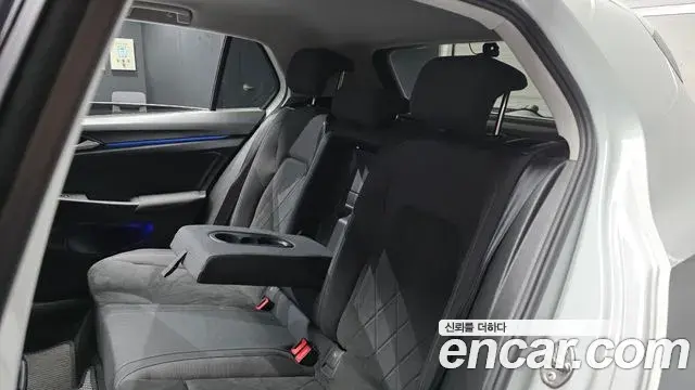 Volkswagen Golf 2022 — Şəkil 1/32