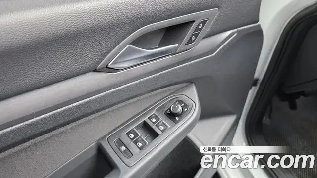 Volkswagen Golf 2022 — Şəkil 18/32